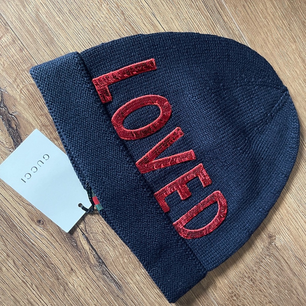 GUCCI-AUTHENTIC NWT Beanie Hat-Appliqué “LOVED”